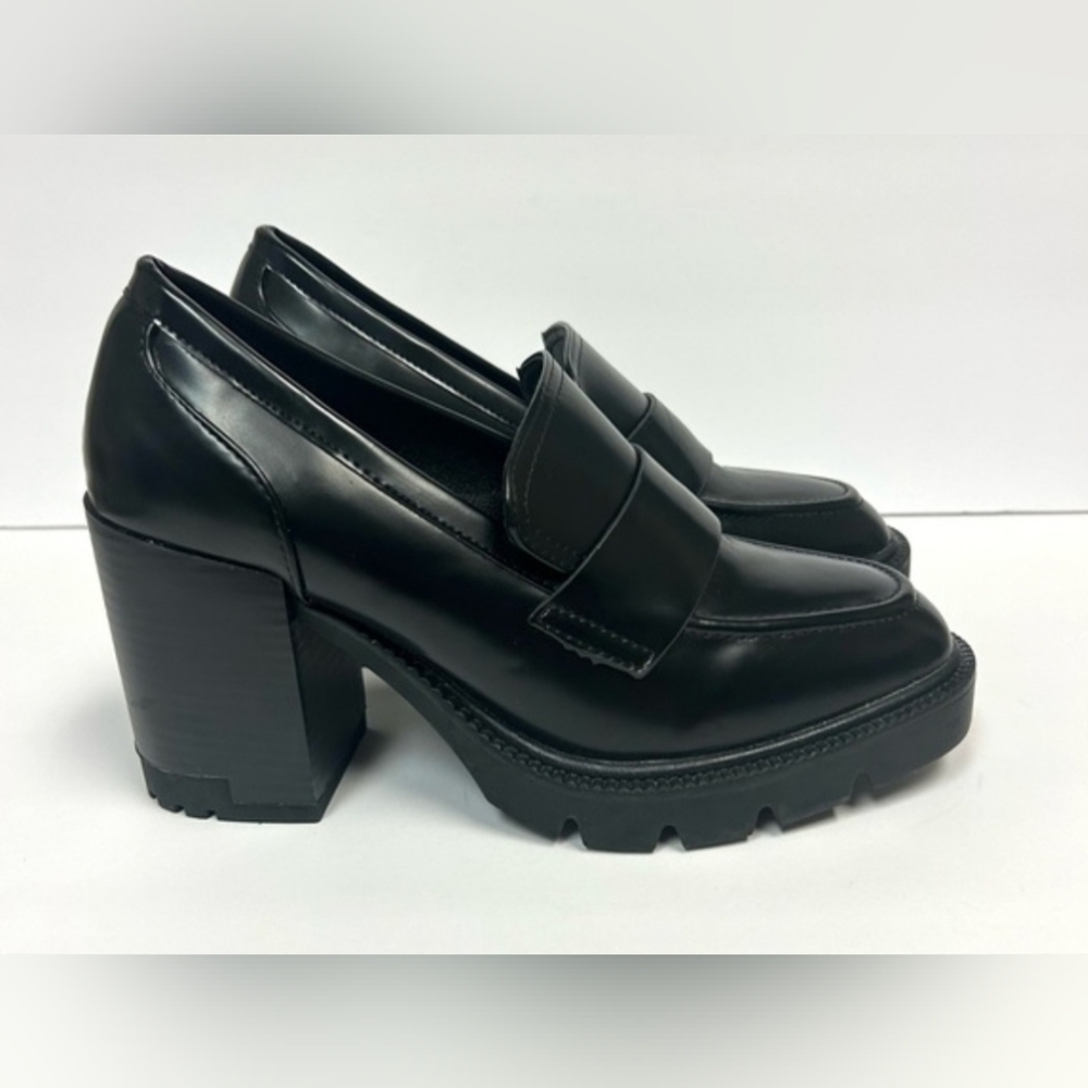 Madden Girl - Smarty Chunky Loafer Heel Black Size 8.5 ( NEW)